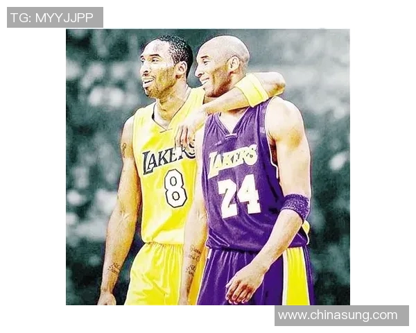 科比8号与24号球衣对比图揭示传奇生涯的辉煌与转变